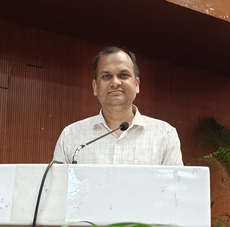 Dr. Saurabh  Kumar